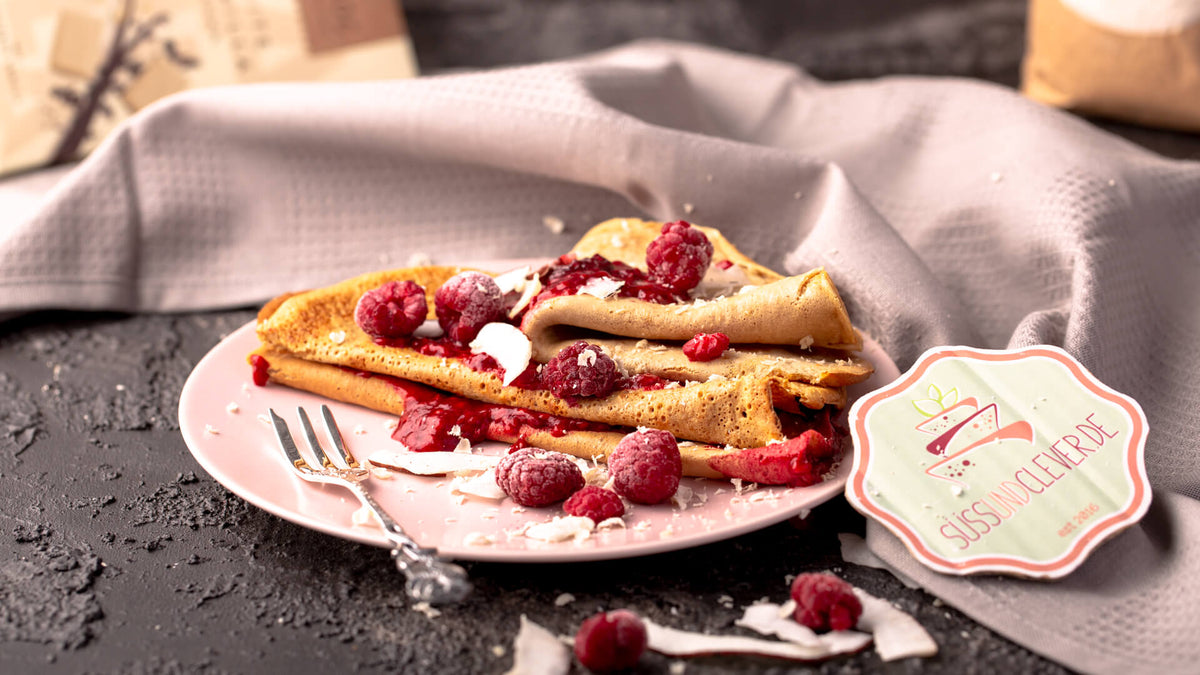 Einkorn-Crêpes | mit Himbeersoße