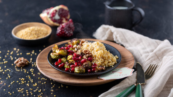 Bulgur mit Ofen-Rosenkohl & Granatapfelkernen | Eine super Kombo