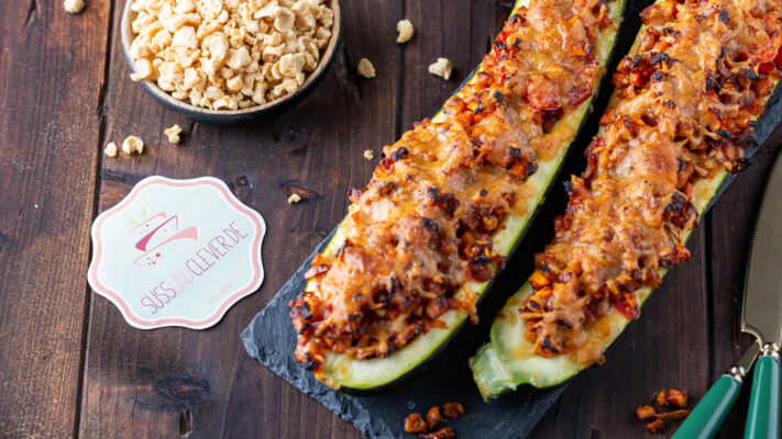 Gefüllte Zucchini | mit Sojabrocken