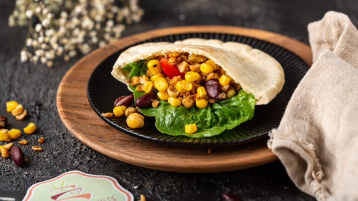 Pita-Taschen mit Bohnen-Mais-Füllung | vegan mit Sojabrocken
