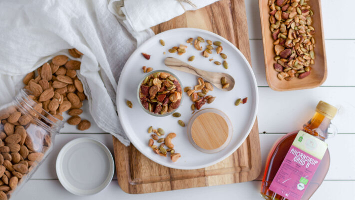 Kürbiskern-Nuss Granola | mit Ahornsirup